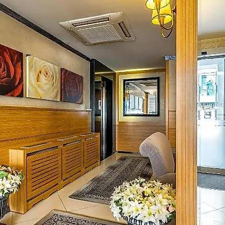 My Rose Hotel 3*