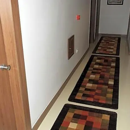 My Rose Hotel