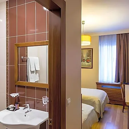 My Rose Hotel 3*